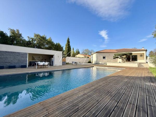 Maison à vendre 7 pièces de 230 m²