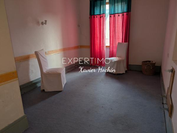 Châteauneuf-les-Bains (63390) Rare !!! Ancien Hôtel-Restaurant de 960m² - Bord de Sioule