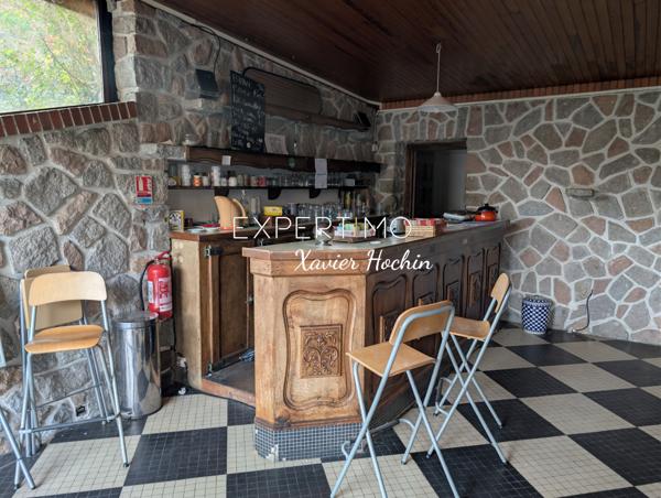 Châteauneuf-les-Bains (63390) Rare !!! Ancien Hôtel-Restaurant de 960m² - Bord de Sioule