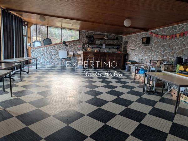 Châteauneuf-les-Bains (63390) Rare !!! Ancien Hôtel-Restaurant de 960m² - Bord de Sioule