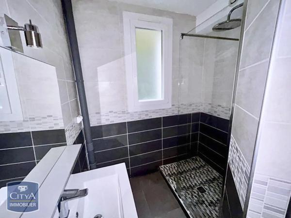 Immeuble à vendre 390m²