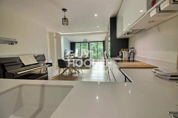 MAISON À VENDRE DE 6 PIÈCES DE 124,55 M²