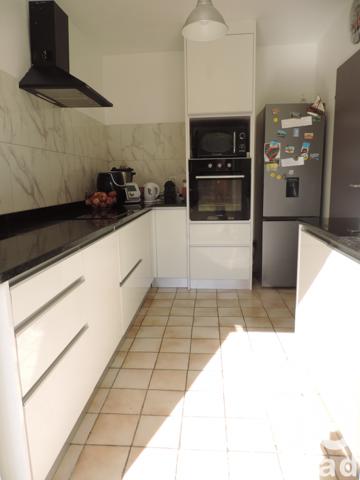 Apartment for sale 3 rooms 82 m² Combs-la-Ville