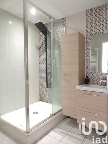 Apartment for sale 3 rooms 82 m² Combs-la-Ville