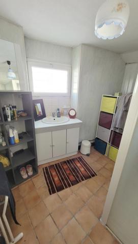 Maison de ville plein pied 131m2, 3 chambres ,grand garage, jardin