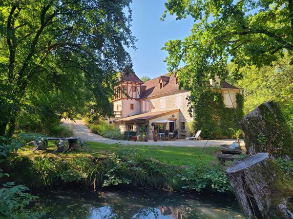 Demeure de charme avec jardins buccoliques