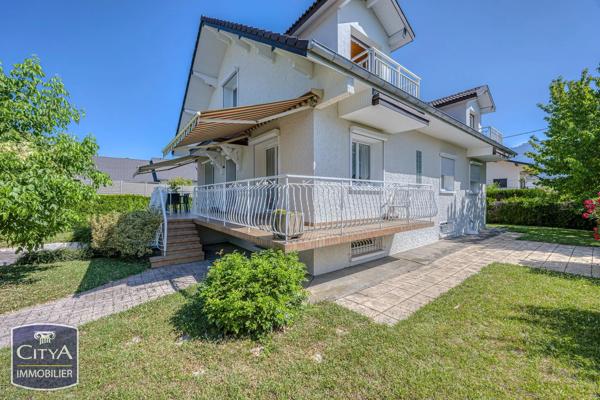 Maison à vendre 6 pièces 165m² Chambéry (73000)