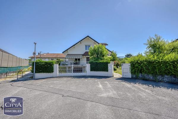 Maison à vendre 6 pièces 165m² Chambéry (73000)
