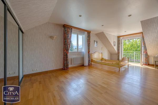 Maison à vendre 6 pièces 165m² Chambéry (73000)