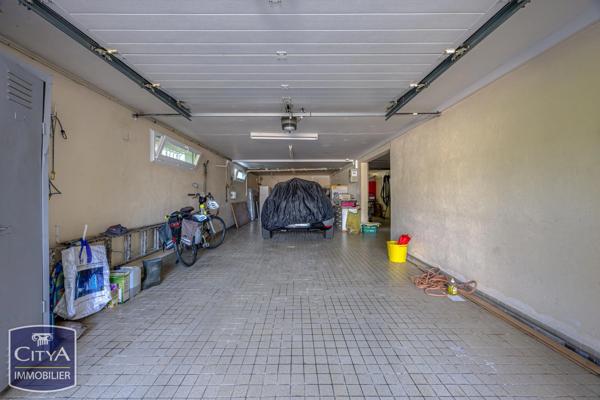 Maison à vendre 6 pièces 165m² Chambéry (73000)