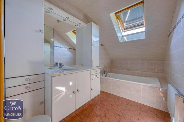 Maison à vendre 6 pièces 165m² Chambéry (73000)