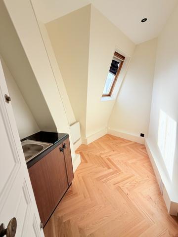 Paris (75017) Une Chambre à Paris 17? – Rue Daubigny