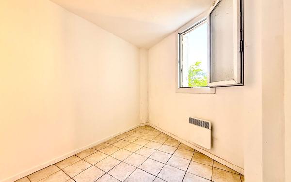 Appartement à vendre    5 pièces •  Miramas