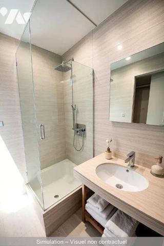 Gouville sur mer, plein centre.
Maison de plain-pied comprenant une grande cuisine aménagée et...