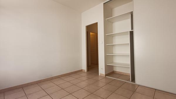 Montredon-des-Corbières (11100) À Montredon-Des-Corbières, maison de village en location