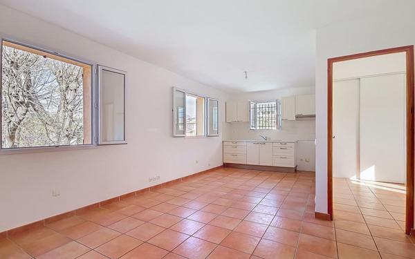 Appartement à vendre    2 pièces • 41 m2 Toulon