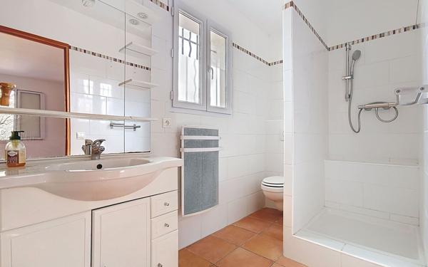 Appartement à vendre    2 pièces • 41 m2 Toulon