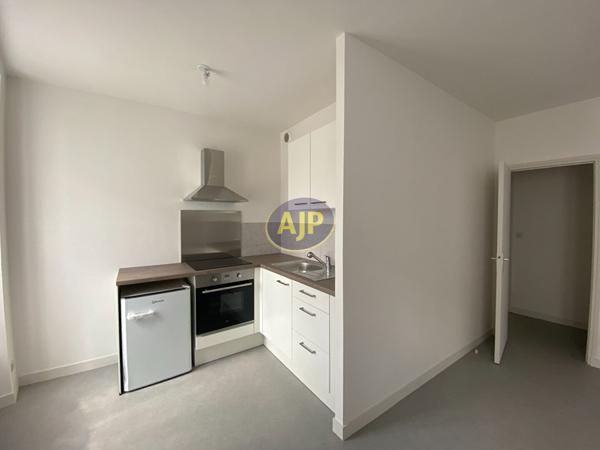 Location appartement Pontivy : 575 € - AJP Immobilier Pontivy