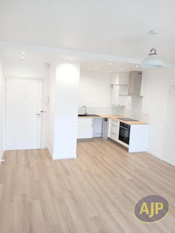 Location appartement Saintes : 787 € - AJP Immobilier Saintes