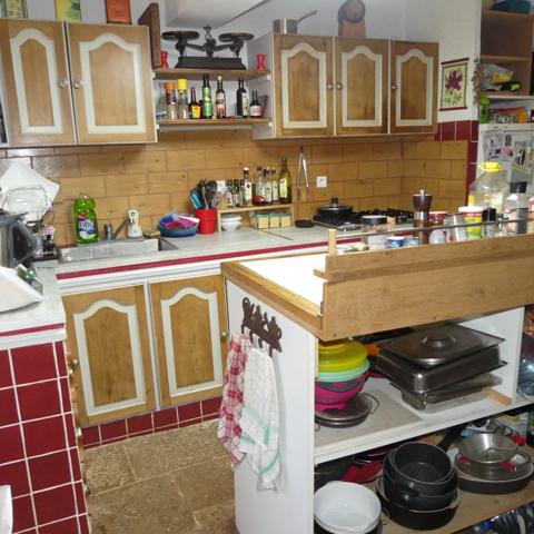 Proche Precy sous Thil, maison 127m2, 4 chambres, avec cours.