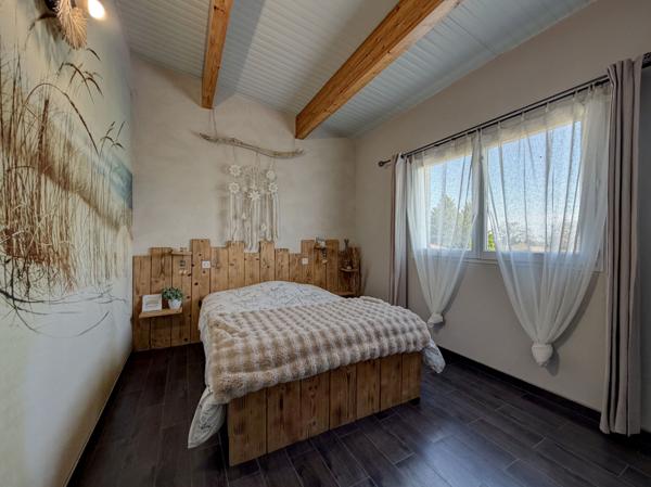 La Croix-Blanche (47340) Entre AGEN et VILLENEUVE SUR LOT, maison moderne avec piscine et grand terrain