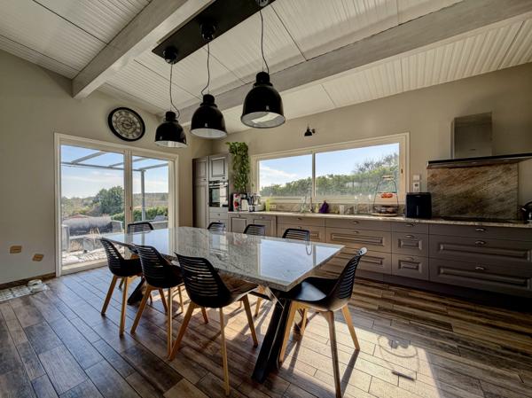 La Croix-Blanche (47340) Entre AGEN et VILLENEUVE SUR LOT, maison moderne avec piscine et grand terrain