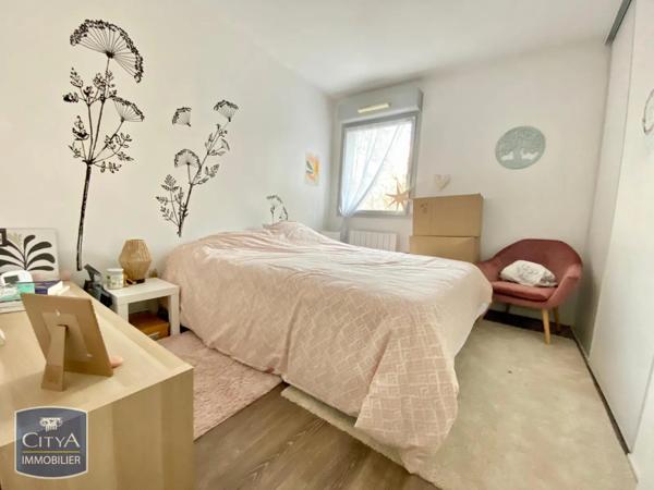 Appartement à louer 2 pièces 48.06m² Joué-lès-Tours (37300)