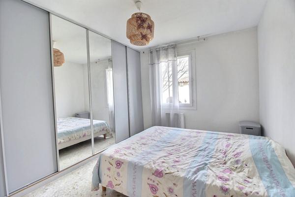 Marignane - Maison plain-pied de type 3 d'une surface de 82 m² environ sur une parcelle de 504m2