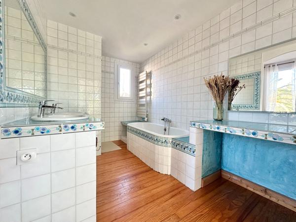 À vendre : Villa de 5 pièces à Saint-Raphaël