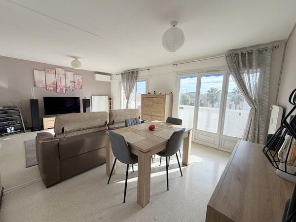 Hyeres Gare - T3 de 73,72m2 Dernier étage - Parking