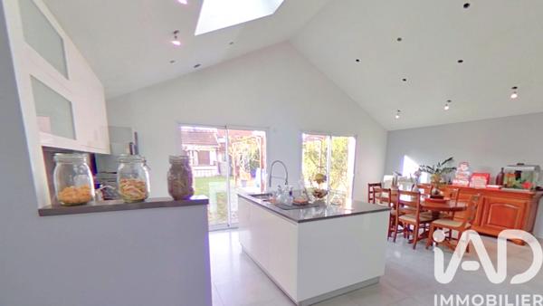 Maison à vendre 6 pièces 130 m² Villeneuve-le-Roi