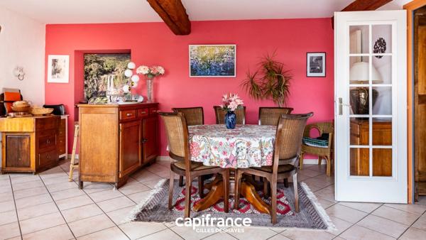 Maison 222 m², Annexes et Garages XXL (Surface Utile 372m²)