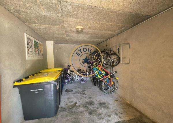 CHAMBRE DISPONIBLE EN COLOCATION - Chambre disponible ...