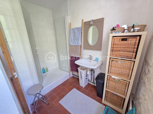 Magnifique Maison de ville quartier Montapins de 133m² à Nevers.

Situé dans le quartier calme et très prisé des Montapins de Nevers, à deux pas des écoles, commerces et commodités, nous vous présentons cette magnifique Maison de Ville d'une superficie habitable d'environ 133m² sur 3 niveaux, composée d'une entrée, d'un cellier, d'un garage et d'une cave en rez-de-chaussée, palier, salon séjour, cuisine aménagée et wc indépendant au premier étage, palier, salle d'eau avec wc intégré, 3 chambres au second étage et chambre avec dressing au troisième niveau, terrasse et dépendance de jardin, le tout sur un beau jardin d'environ 260m², arboré et entièrement clos.
Cette maison dispose d'une entrée de plain pied, dont le dégagement distribue un espace cellier pour les machines et la chaudière au gaz, un garage de 21m², ainsi qu'un espace de cave de 11m².
Face à l'entrée, un escalier mène au palier du premier niveau, qui propose une porte fenêtre qui donne sur le jardin, ce palier dessert un wc indépendant, une grande pièce de vie d'environ 40m², composée d'un espace séjour de 15m² ouvert sur un grand salon d'environ 25m². Le salon communique avec la cuisine aménagée de 11m², qui propose un espace ouvert par des baies vitrées qui donne sur la terrasse et le jardin.
Le second niveau propose un palier dont le dégagement dessert une salle d'eau avec wc intégré, ainsi que trois chambres de 10,5, 11 et 13m².
Le troisième étage propose un palier qui dessert une grande chambre de 23m², qui propose un espace dressing de 5m².
Tous les sols de cette maison sont carrelage ( entrée, palier, salon, cuisine), en tomette (séjour, palier du second et salle d'eau) , en parquet chêne authentique (wc, chambre et dressing du troisième), et en linoléum (chambres au second). Elle comporte une isolation double vitrage PVC sur toutes les pièces à vivre, des volets bois standards, elle propose un chauffage de type gaz de ville avec une chaudière entretenue. Elle dispose de combles bien isolés et une toiture en tuiles ardoisés en bon état.
Côté terrain, cette maison propose une parcelle de près de 260m² clôturée, arborée et entretenue, elle dispose une terrasse.
Pour l’assainissement, cette maison est reliée au tout-à-l’égout.

Les plus: La qualité générale du bien et son potentiel, son quartier et sa proximité avec toutes les commodités, ses grands volumes de pièces, sa surface habitable, ses 4 chambres,.

Photos supplémentaires disponibles sur BSK IMMOBILIER > Nos conseillers > Olivier FRESLON
Pour tout renseignement complémentaire ou pour une visite, contactez moi au 07.62.78.13.13.

Cette maison est une belle opportunité à saisir, idéale pour une grande famille, elle n'attend que vous!!