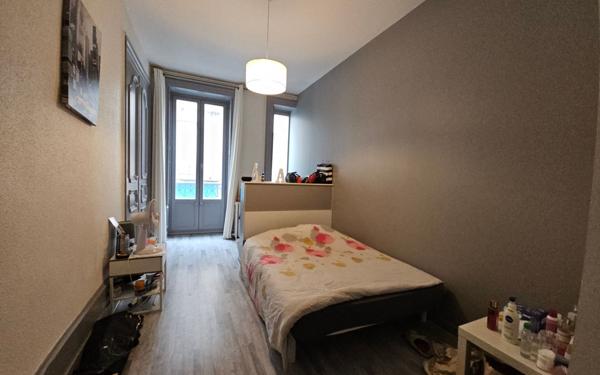 Appartement à vendre    3 pièces • 78,26 m2 Saint-Étienne