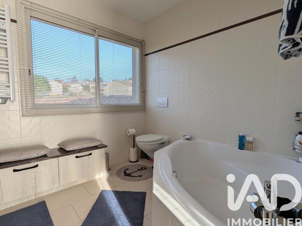 Maison à vendre 10 pièces 300 m² Puygouzon