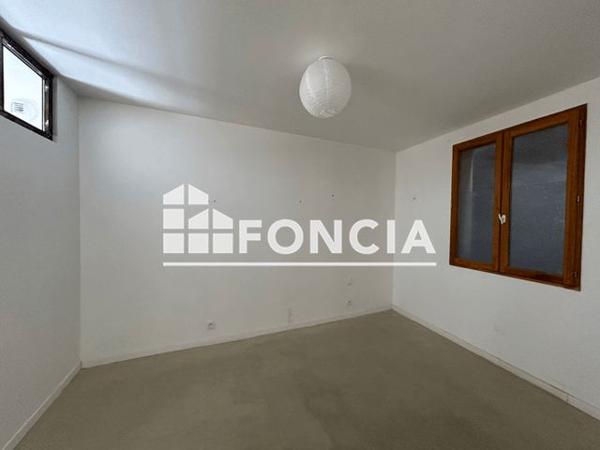 Location Maison 4 pièces 100.3 m² - 42 AVENUE JEAN MOULIN Mornas 84550