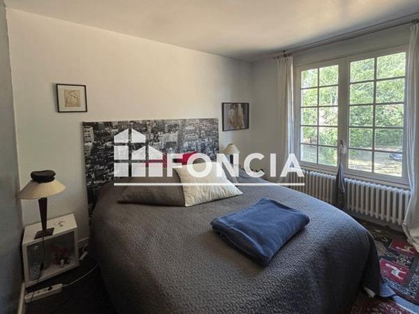 À vendre Maison 7 pièces 211 m² - La Crèche 79260