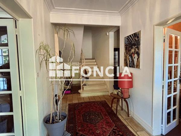 À vendre Maison 7 pièces 211 m² - La Crèche 79260