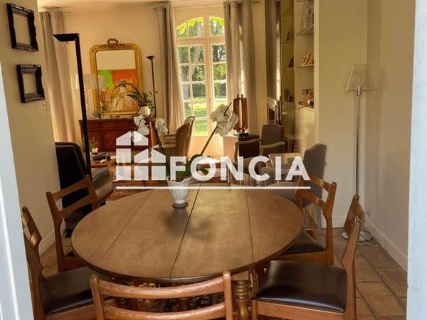 À vendre Maison 7 pièces 211 m² - La Crèche 79260