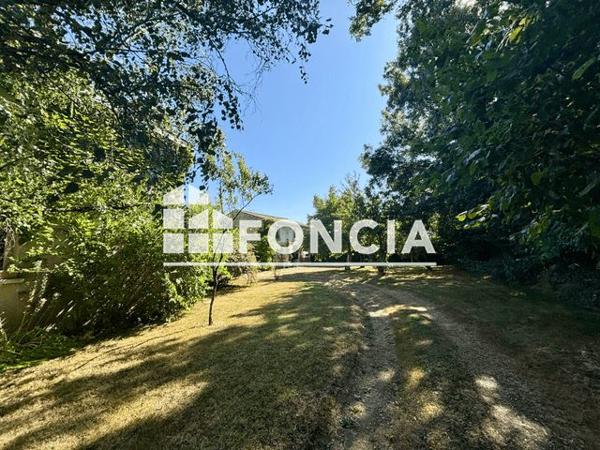 À vendre Maison 7 pièces 211 m² - La Crèche 79260