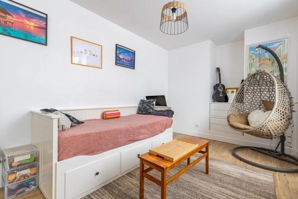 APPARTEMENT F4 centre ville toutes commodités