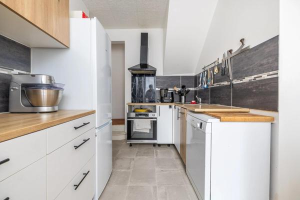 APPARTEMENT F4 centre ville toutes commodités