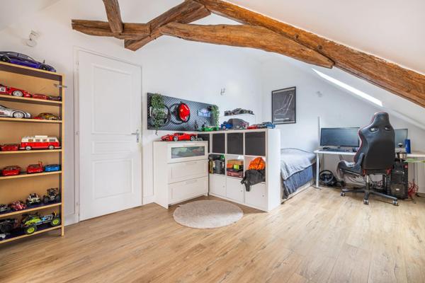 APPARTEMENT F4 centre ville toutes commodités