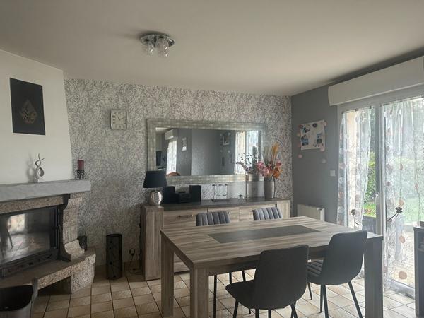 Belle artisanale, bien entretenue, excellent emplacement à Questembert !