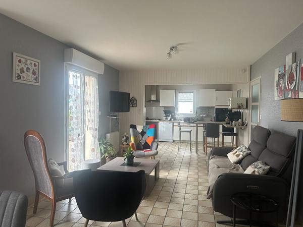 Belle artisanale, bien entretenue, excellent emplacement à Questembert !