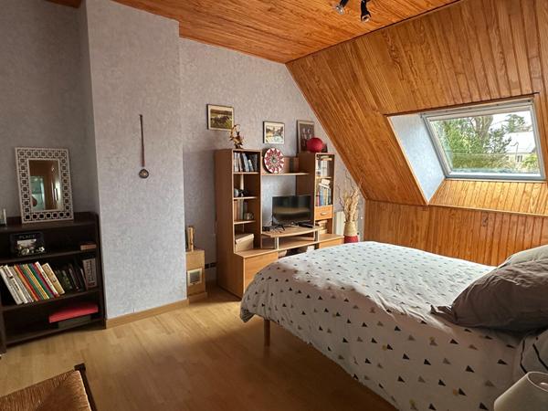 Belle artisanale, bien entretenue, excellent emplacement à Questembert !