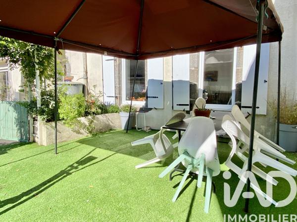 Maison à vendre 6 pièces 190 m² Saint-Pierre-du-Chemin