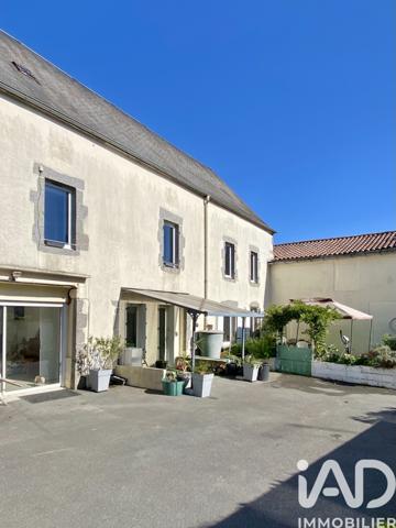Maison à vendre 6 pièces 190 m² Saint-Pierre-du-Chemin