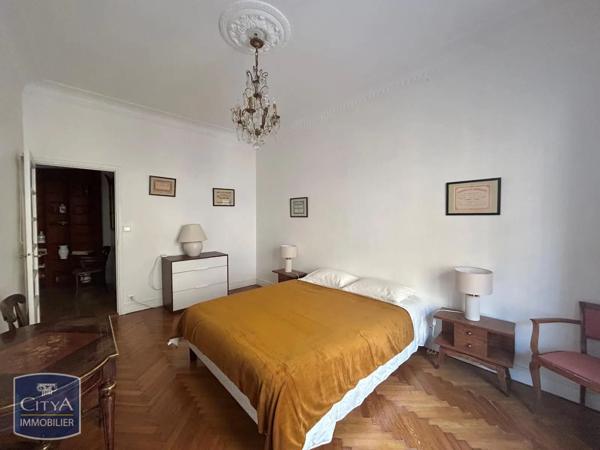 Appartement à louer 3 pièces 82m²